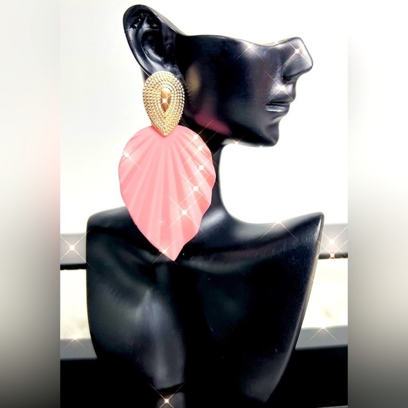 💖Vintage Leaf Shape Earrings Jewelry Set🤍 - Picture 1 of 7
